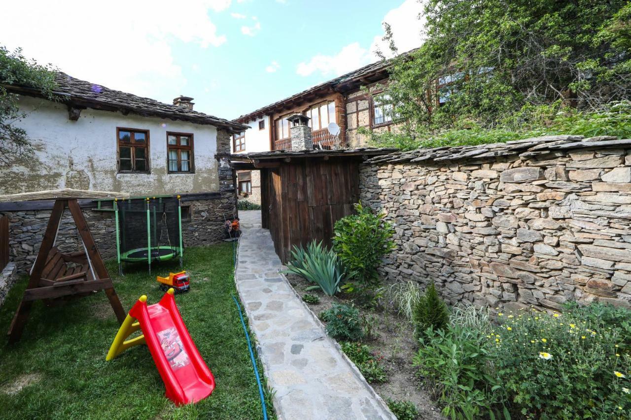 Тодорината Къща Otel Leshten Dış mekan fotoğraf